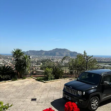 La Casetta Panoramica Apartment *